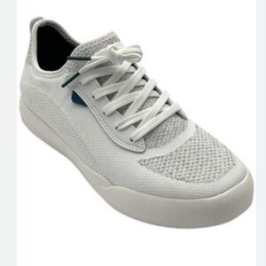 Vessi Weekend 
 Classic White Lace-Up Sneakers